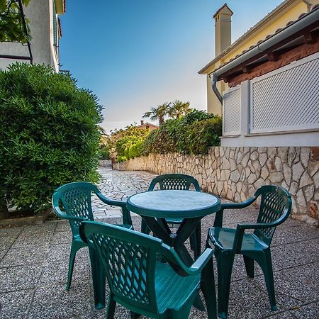 Villa Vosilla Apartments Cres Exterior photo