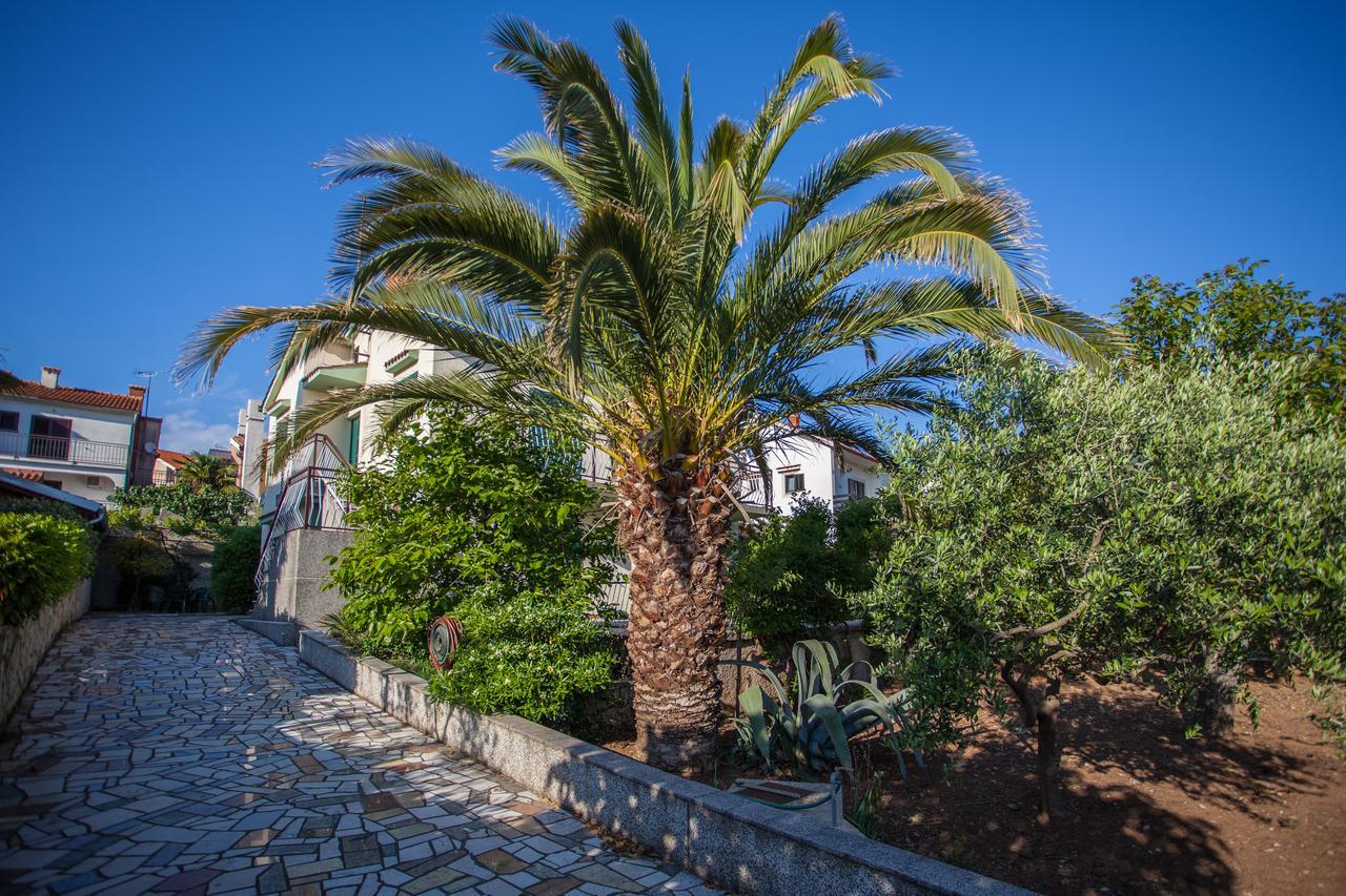 Villa Vosilla Apartments Cres Exterior photo
